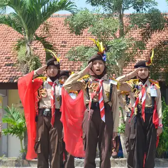 Isi Dasa Darma Pramuka, Lengkap dengan Makna dan Contoh Penerapannya