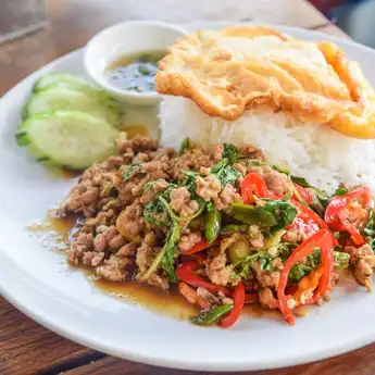 Resep Ayam Saus Basil, Ide Lauk Praktis untuk Akhir Pekan