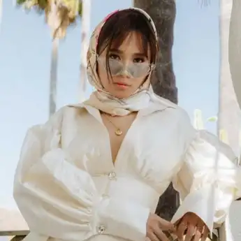 Lirik Lagu Take Care - NIKI Lengkap dengan Terjemahan