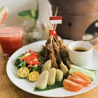 Semarakkan HUT RI, Harris Hotel Hadirkan Promo 'Merdeka Treats'