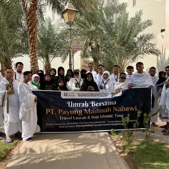 Wujudkan Umroh Impian Bersama Payung Madinah Tour: Kenyamanan Premium dengan Harga Terjangkau