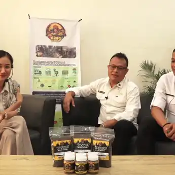 Kelurahan Cijagra Kota Bandung Sukses Kelola Sampah Organik Jadi Pakan Burung & Ikan Hias
