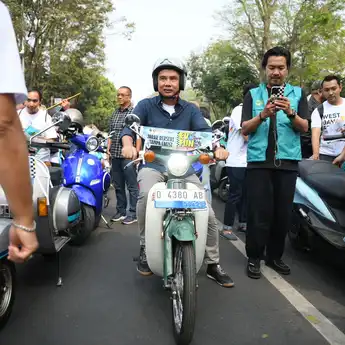 WJF 2024, Pj Gubernur Jabar Promosikan Penggunaan Motor Listrik   