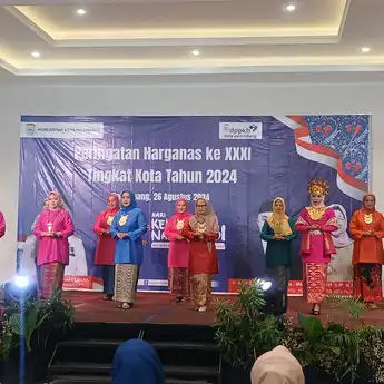 Peran Sentral Keluarga dalam Membangun Bangsa yang Kuat dan Berdaya Saing