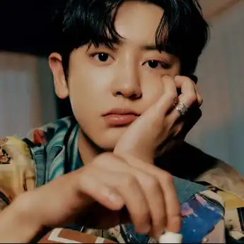 Lirik Lagu 'Black Out' – CHANYEOL EXO, Lengkap dengan Terjemahannya