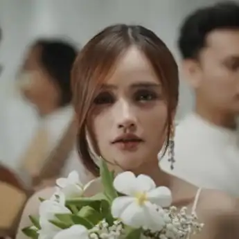 Lirik Lagu Dharma - Fanny Soegi, Paksakan untuk tertawa, tertawa