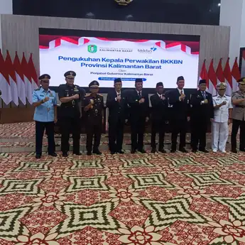 dr. Victor Palimbong Nahkodai BKKBN Kalbar