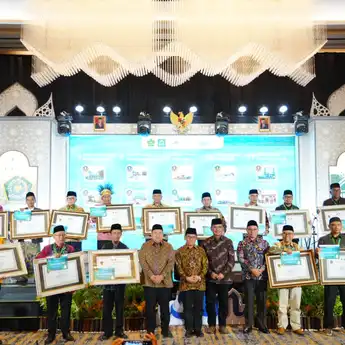Kemenag Beri Penghargaan 33 Masjid Percontohan dan Ramah di Indonesia