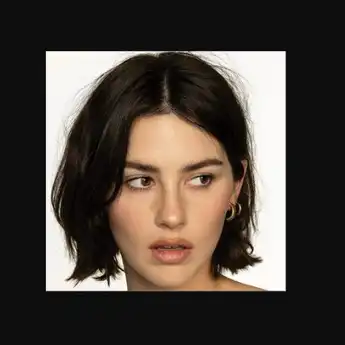 Lirik Lagu Close to You - Gracie Abrams, Lengkap dengan Terjemahan