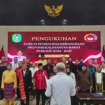 Burhanudin Ahad Nahkodai Forum Pembauran Kebangsaan Kalbar