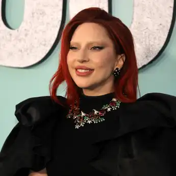 Lirik Lagu dan Terjemahan Disease - Lady Gaga Trending di YouTube