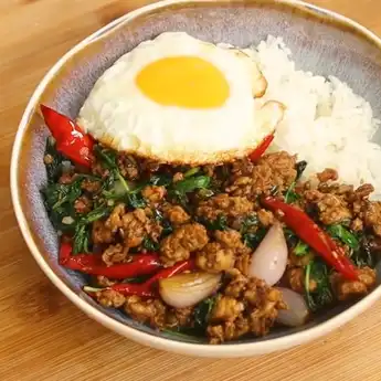 Resep Thai Chicken Basil, Resep Sedap Wajib Dicoba!