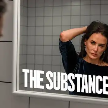 Sinopsis 'The Substance' Serum Awet Muda yang Mengubah Segalanya