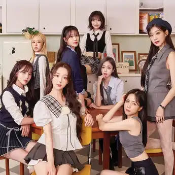Lirik Lagu November - Lovelyz, dengan Terjemahan Indonesia dan Inggris