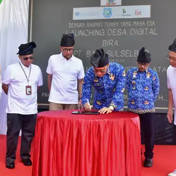 Pj Gubernur Sulsel Resmikan Desa Digital di Desa Bira Bulukumba