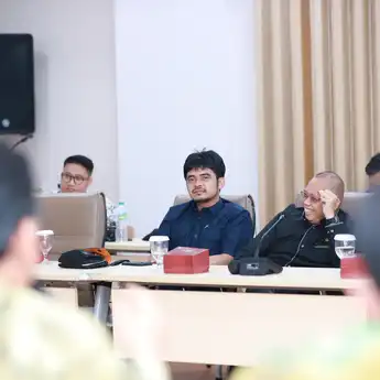 DPRD Kalsel & KPI Pusat Cari Solusi Terkait Masa Kepengurusan KPID