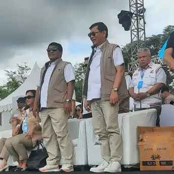 Orasi Politik YSK-Victor DiSambut Ribuan Pendukung di Lapangan KONI Sario Manado