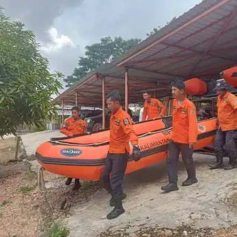 BPBD Kalsel Siagakan Perahu Karet, Lancarkan Pilkada Serentak