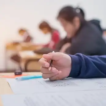 50 Soal UAS/PAS Bahasa Inggris Kelas 8 Semester 1 dengan Kunci Jawaban