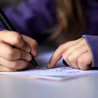 25 Contoh Soal PKN Kelas 2 SD Semester 2 dan Kunci Jawaban
