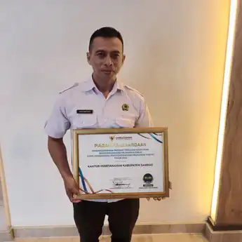 Kantah Sambas Raih Penghargaan Zona Hijau Kepatuhan Kualitas Tertinggi 