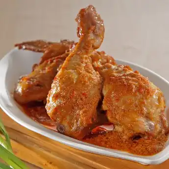 Resep Ayam Bumbu Rujak, Menu Praktis yang Menggugah Selera