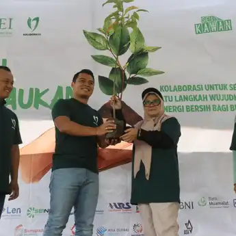 Gandeng Awak Media, PT SEI Sukses Hijaukan Bumi Dengan Tanam Ribuan Bibit Pohon 