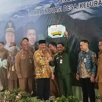 Apresiasi Pemprov Kalsel untuk Peraih Adipura & Proklim, Ada Dump Truck Hingga Kontainer Sampah