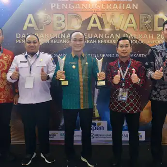 Prestasi Gemilang: Pemprov Sulsel Raih Dua Penghargaan APBD Award 2024