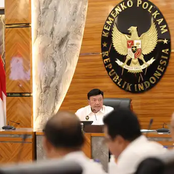 Menkopolkam Pastikan Layanan di Daerah Bencana Berjalan Optimal