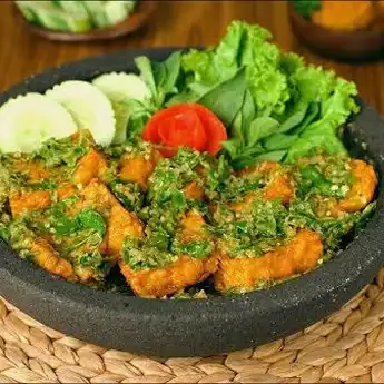 Resep Tempe Penyet Sambal Kemangi, Kreasi Lauk Praktis yang Nikmat