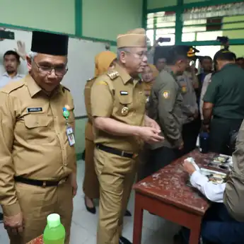 Sekda Kota Pontianak Dampingi Pj Gubernur Kalbar Tinjau Program MBG yang Dilaunching Hari Ini