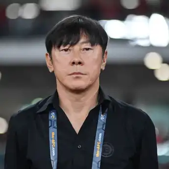 Lirik Lagu Mengapa Harus Shin Tae-yong yang Viral di TikTok