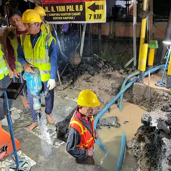 Pipa PAM Bandarmasih Bocor, Perbaikan Harus Dilakukan Secara Manual