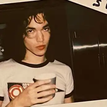 Lirik Lagu 'The Cut That Always Bleeds' - Conan Gray, Lengkap dengan Terjemahan