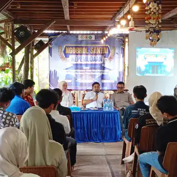 Ngobrol Santai Kepemudaan : Cara DEMA Fakultas Syariah UIN Antasari Rangkul Pemuda
