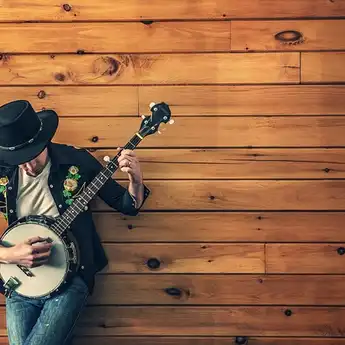 Lirik Lagu Minang 'Malang Denai Bamimpi' dan Artinya - Silva Hayati