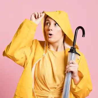 Tips Memilih Pakaian yang Tepat Saat Musim Hujan