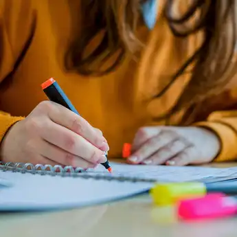 Kunci Jawaban Bahasa Indonesia Kelas 11 Halaman 127 Kurikulum Merdeka