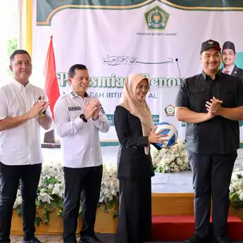 Renovasi Madrasah Ibtidaiyah Al Wathoniyah SU 1 Palembang Diresmikan oleh Pj Gubernur Elen Setiadi dan Menpora RI