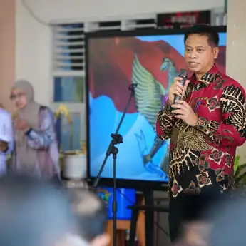 Pj Gubernur Sulsel Pastikan Tidak Ada Tenaga Honorer yang Dirumahkan