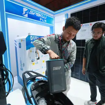 Kembali Hadir di IIMS 2025, PLN Dorong Green Future Kendaraan Listrik