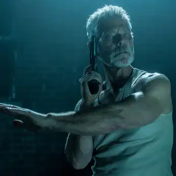Sinopsis 'Don't Breathe' Ketika Misi Perampokan Berubah Menjadi Perjuangan Hidup dan Mati