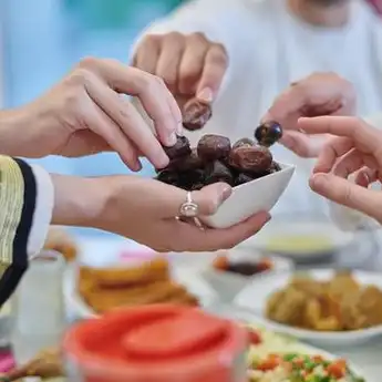 8 Contoh Teks MC Acara Buka Puasa Bersama Formal dan Non Formal