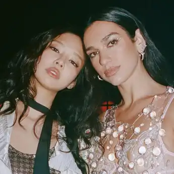 Lirik Lagu dan Terjemahan Handlebars - Jennie BLACKPINK feat Dua Lipa