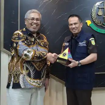 Kajati DKI Jakarta Dr. Patris Yusrian Jaya Dikukuhkan Sebagai Relawan Pajak