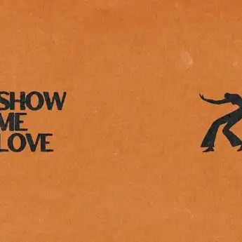 Lirik Terjemahan 'Show Me Love' oleh WizTheMc dan Bees & Honey