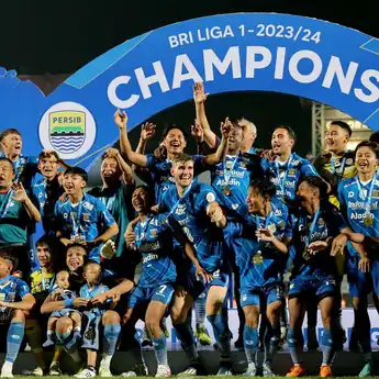 Umuh Muchtar Ajak Bobotoh Lapor SPT Tahunan