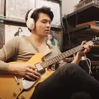 Lirik Lagu Senopati in the Rain - Jordan Susanto dengan Terjemahan