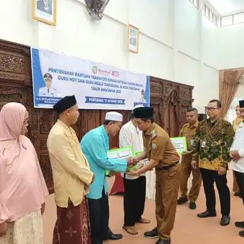 Pemkot Pontianak Salurkan Insentif Bagi 400 Guru Ngaji